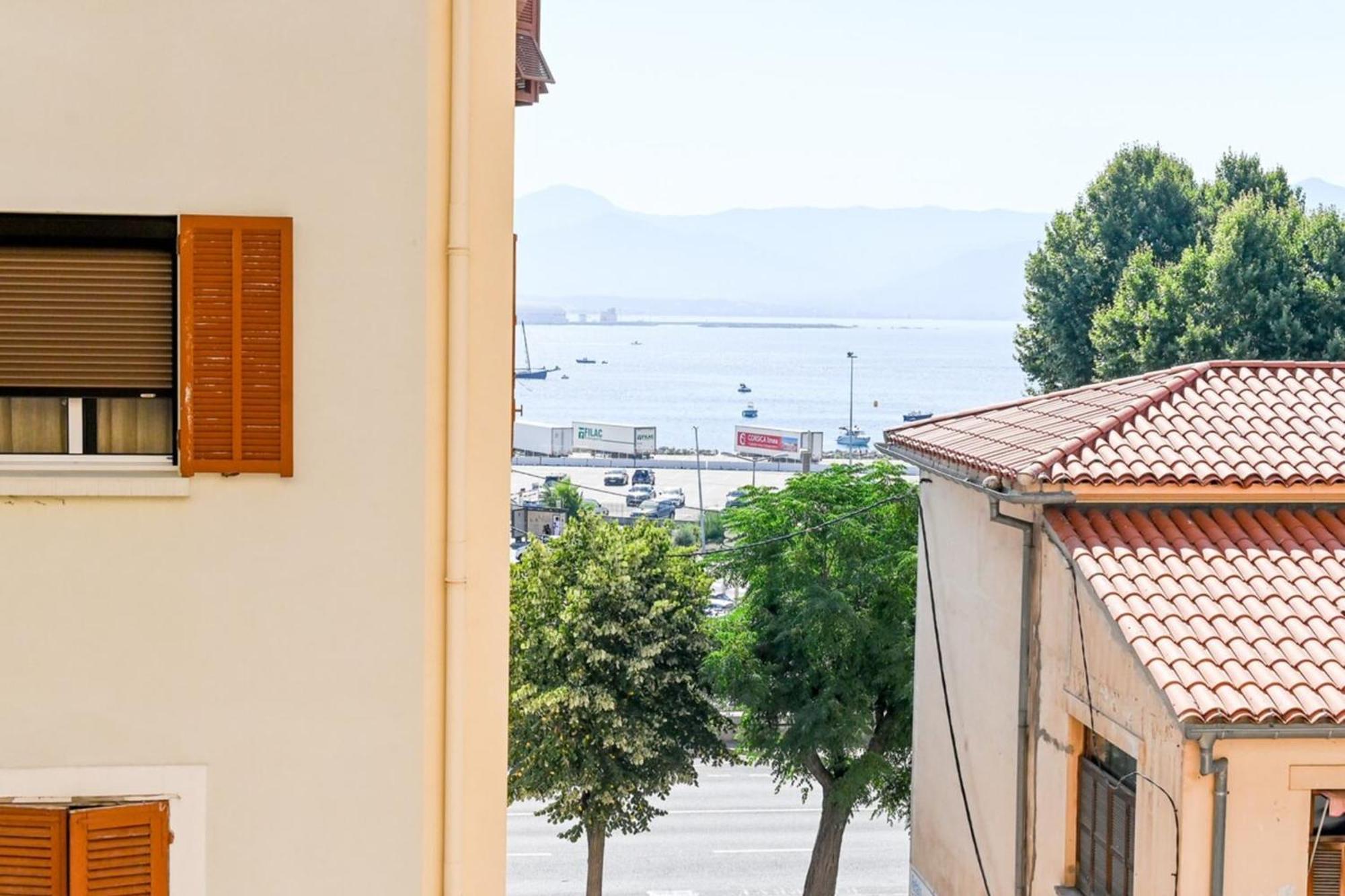 New! ALBA, central, mer à 50m, wifi - Ajaccio Ajaccio (Corsica) Exterior foto